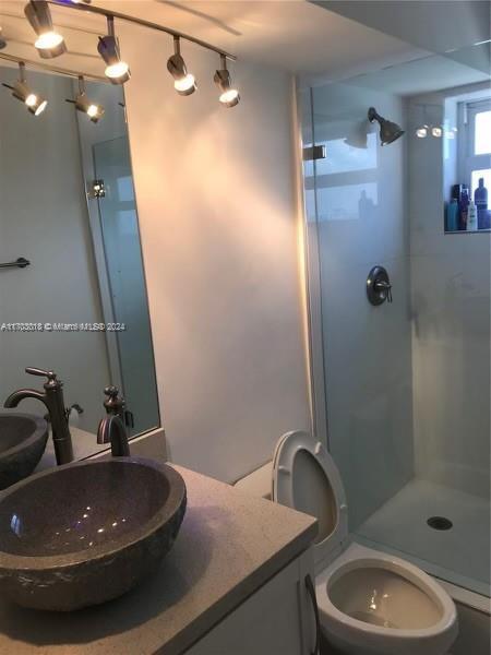 5005 Collins Ave Unit 1108, Miami Beach, FL 33140 - photo 15