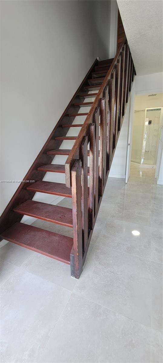 123 SW 113th Ave Unit 104-9, Sweetwater, FL 33174 - view of staircase