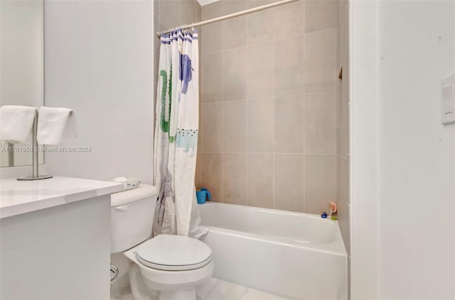 full bathroom with shower / bath combination with curtain, vanity, and toilet