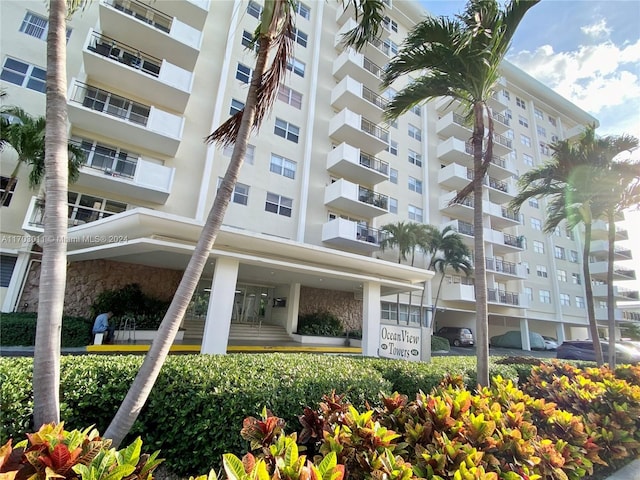 401 Golden Isles Dr Unit 505, Hallandale Beach, FL 33009 - photo 27