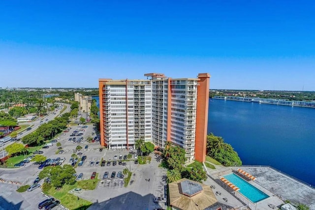 bird's eye view featuring a water view