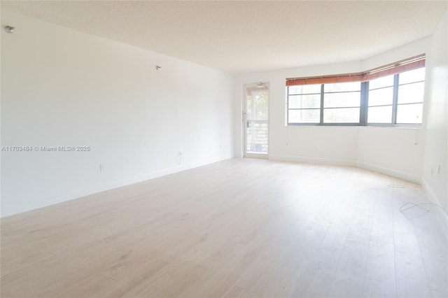 20840 San Simeon Way Unit 402, Miami, FL 33179 - photo 2