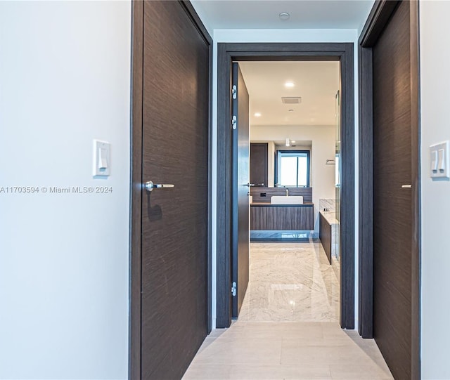 1000 Brickell Plz Unit 3806, Miami, FL 33131 - view of corridor