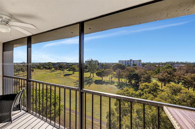 balcony with ceiling fan