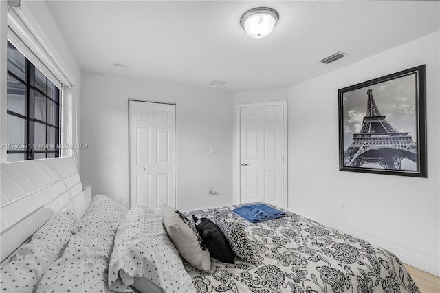 bedroom featuring a closet