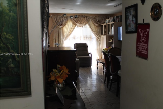 677 SW 9th Ave Unit 103, Miami, FL 33130 - view of corridor