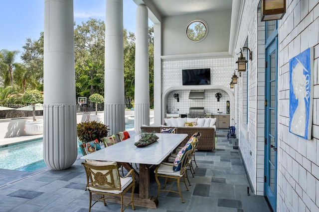 view of patio / terrace featuring outdoor lounge area