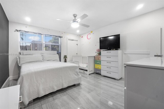 bedroom with a ceiling fan