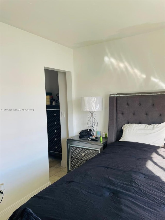 1526 Pennsylvania Ave Unit 14, Miami Beach, FL 33139 - bedroom featuring baseboards