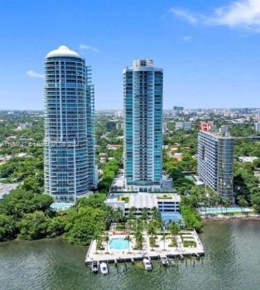 bird's eye view featuring a water view