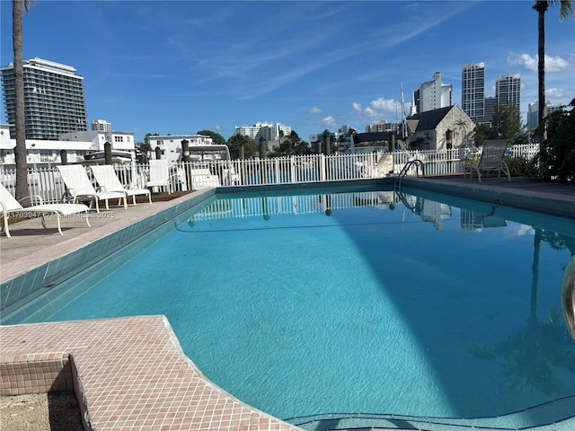 view of swimming pool