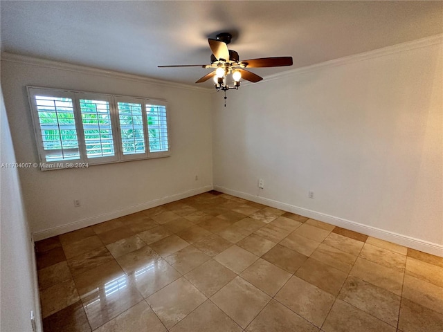 unfurnished room featuring crown molding and ceiling fan