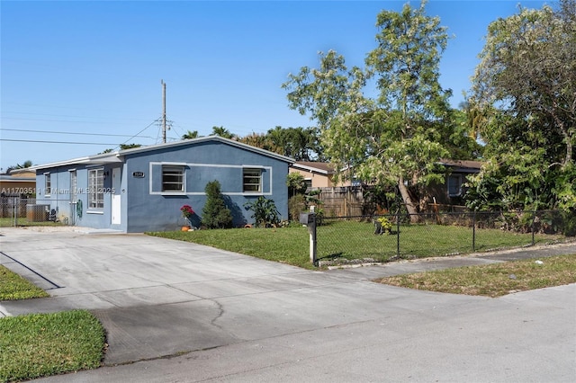 view of front of home with a front yard