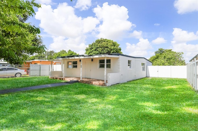 exterior space featuring a yard