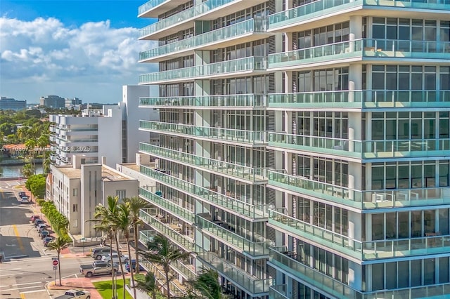 view of property featuring a city view