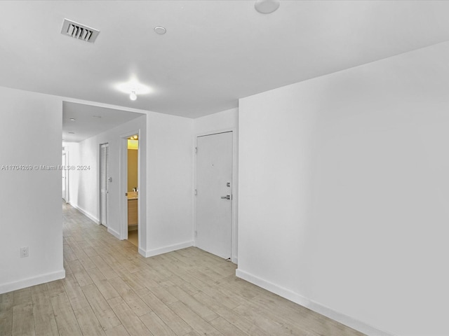 empty room featuring light hardwood / wood-style flooring