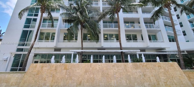 41 SE 5th St Unit 2011, Miami, FL 33131 - view of apartment building / complex