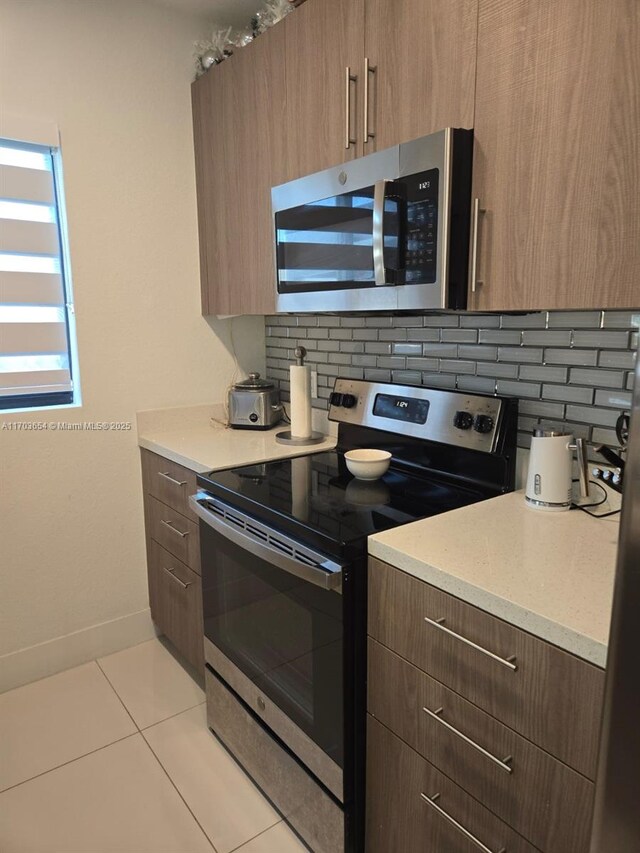 kitchen featuring sink and hanging light fixtures