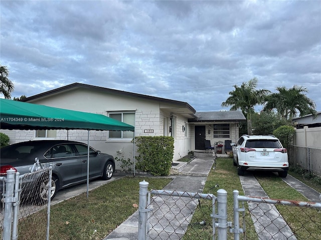 view of front of home