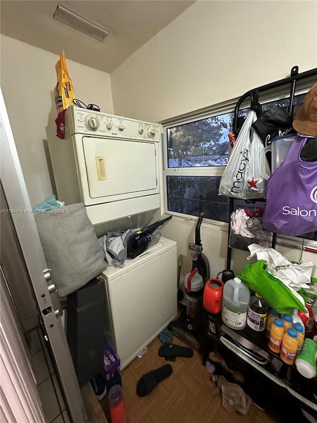 1838 NW 18th St, Miami, FL 33125 - laundry room featuring stacked washing machine and dryer