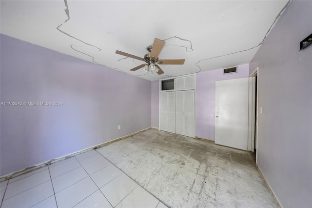 unfurnished bedroom with ceiling fan