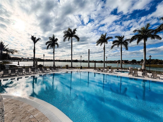 view of swimming pool