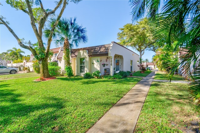 view of front of property with a front yard