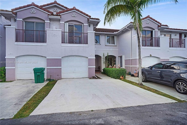 view of mediterranean / spanish-style home