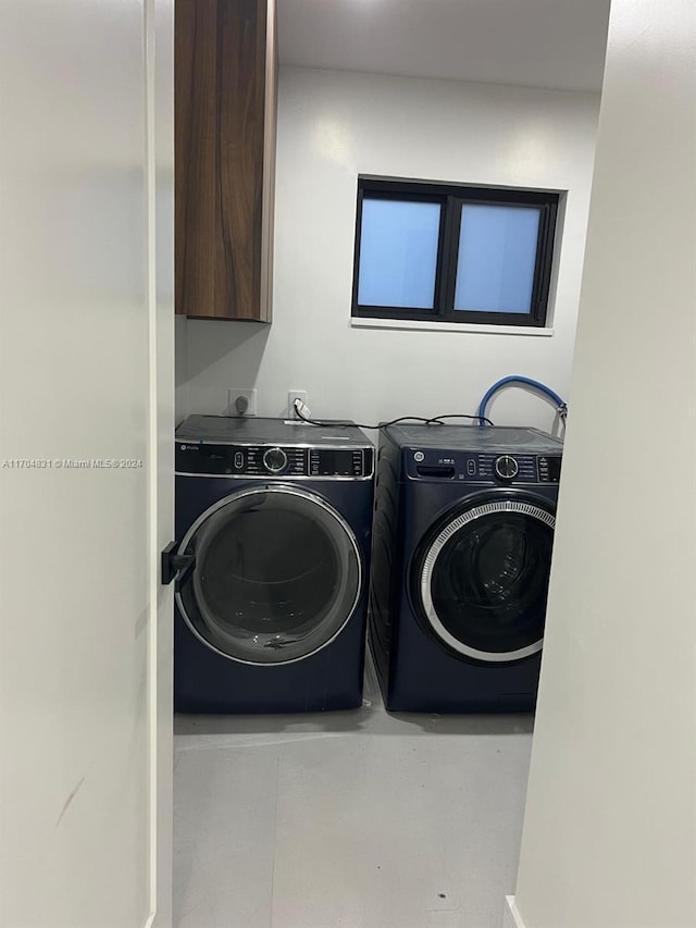 laundry area with electric dryer hookup