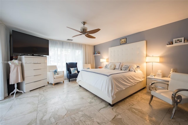 bedroom featuring ceiling fan