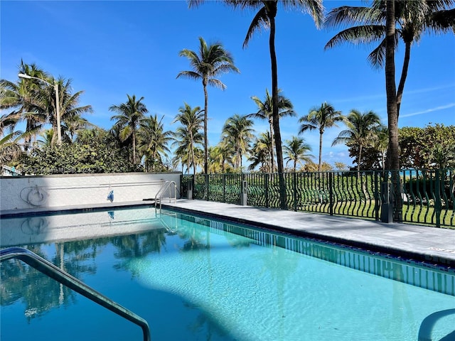 view of swimming pool