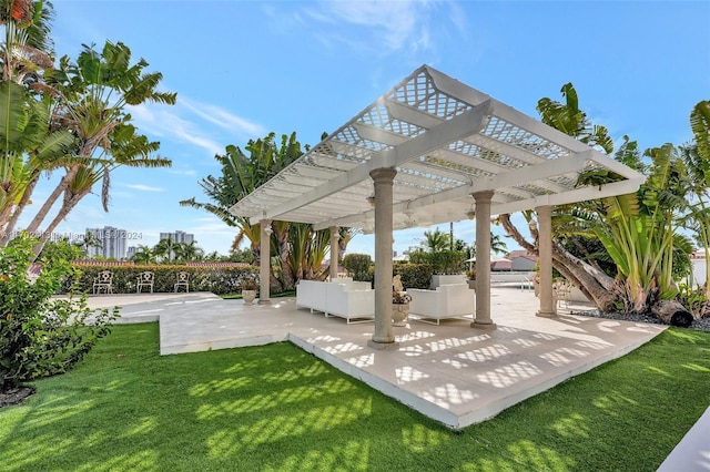 view of patio featuring a pergola