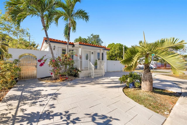 view of mediterranean / spanish-style home