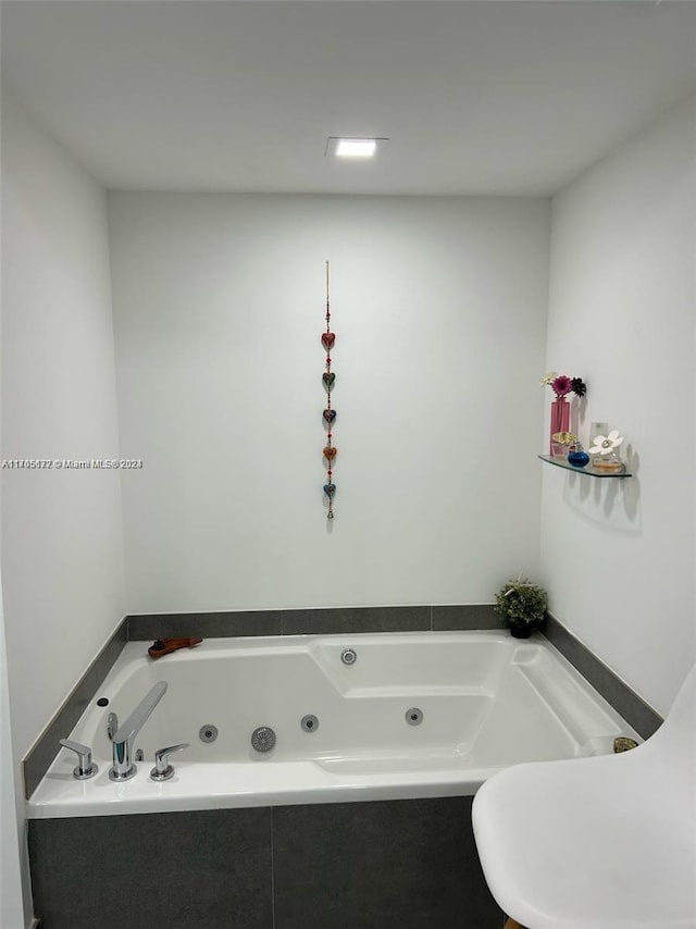 bathroom featuring a bathing tub