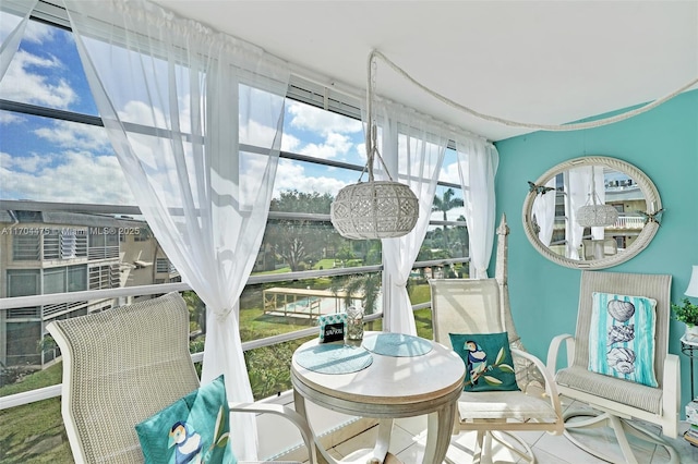 view of sunroom / solarium