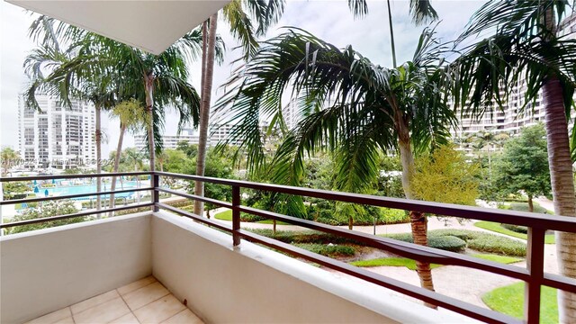 2500 Parkview Dr Unit 417, Hallandale Beach, FL 33009 - photo 3