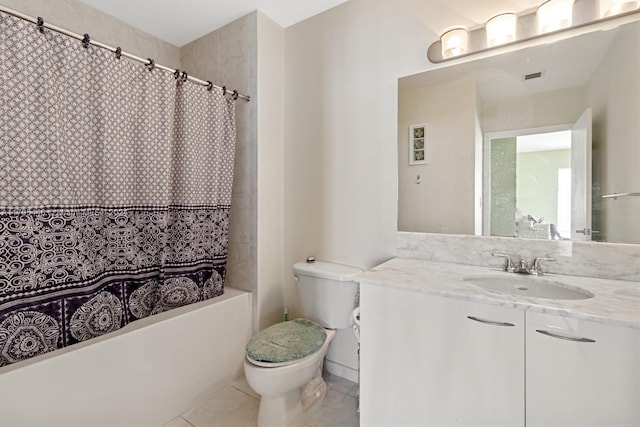 full bathroom with shower / bath combo with shower curtain, vanity, and toilet