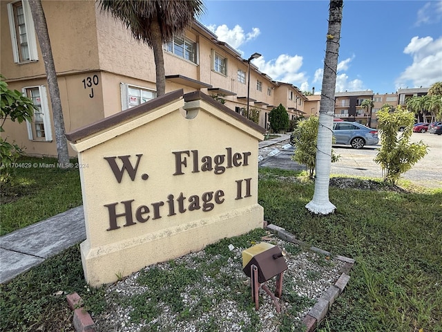 view of community / neighborhood sign