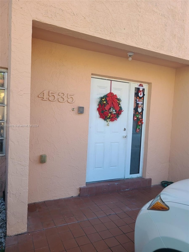 view of property entrance