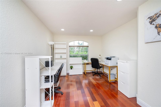 office with hardwood / wood-style floors