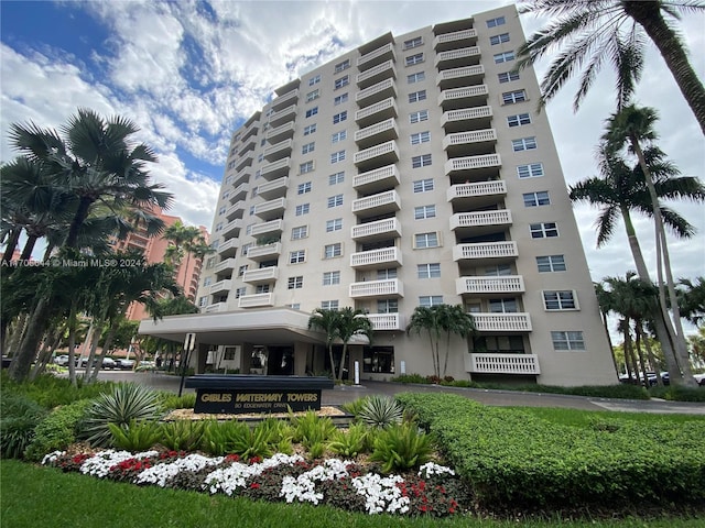 view of building exterior