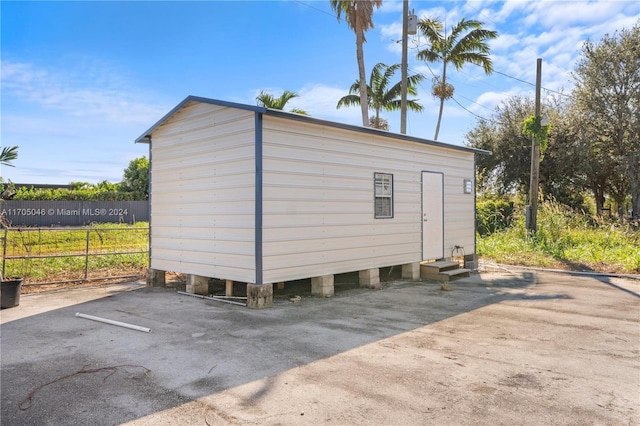 Listing photo 3 for 31500 SW 207th Ave, Homestead FL 33030