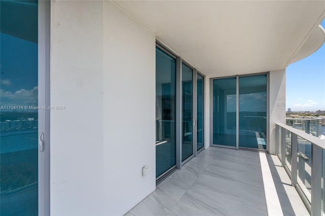 17111 Biscayne Blvd Unit 1210, North Miami Beach, FL 33160 - photo 33