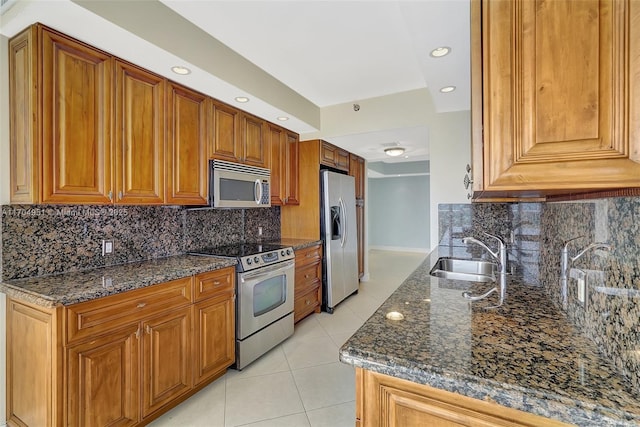 20281 E Country Club Dr Unit 2104, Aventura, FL 33180 - spare room featuring a wall of windows, baseboards, ornamental molding, tile patterned flooring, and a city view