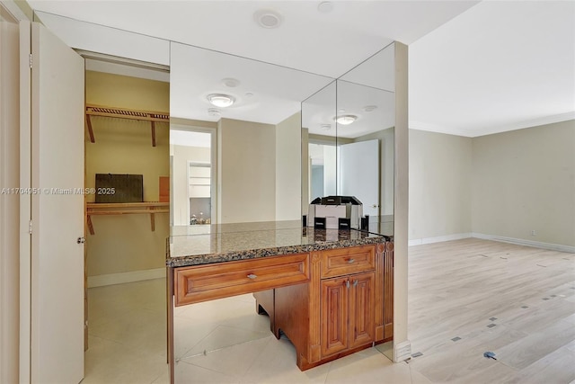 20281 E Country Club Dr Unit 2104, Aventura, FL 33180 - view of spacious closet