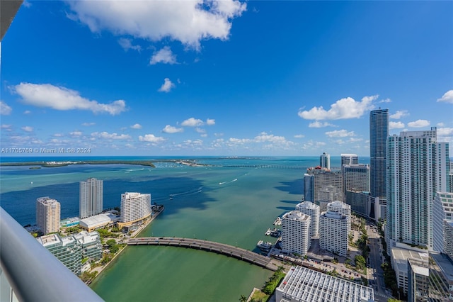 bird's eye view featuring a water view