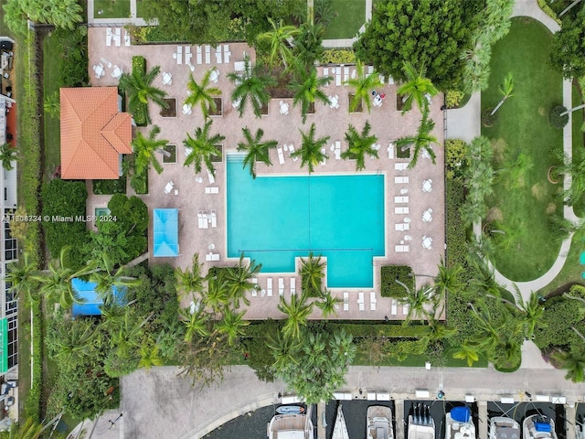 3640 Yacht Club Dr Unit 607, Aventura, FL 33180 - bird's eye view of a pool area
