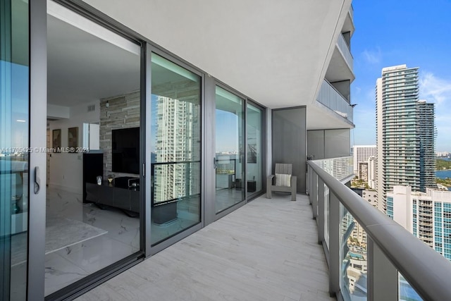 460 NE 28th St Unit 3205, Miami, FL 33137 - view of balcony