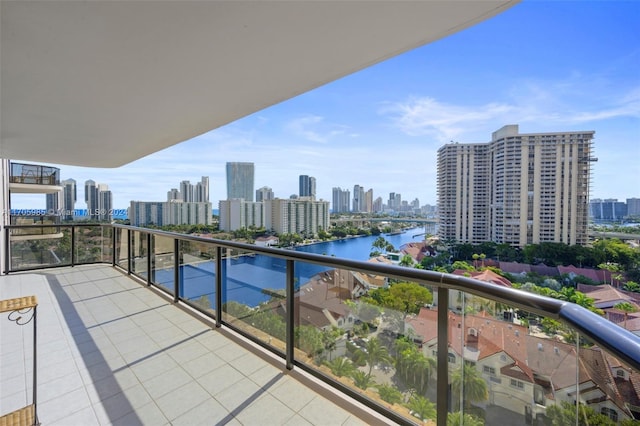 19667 Turnberry Way Unit 14C, Aventura, FL 33180 - photo 2