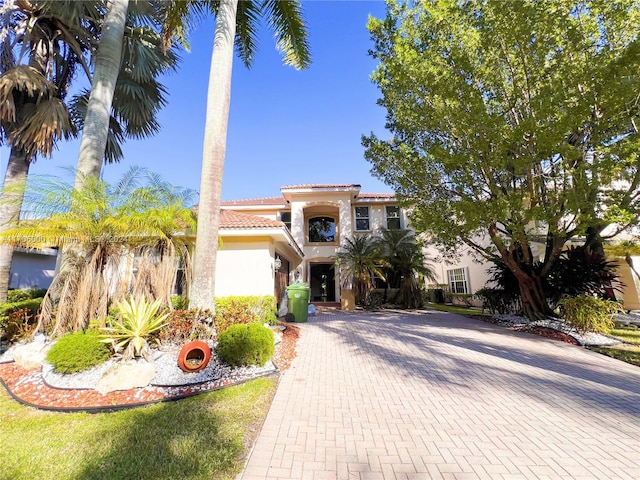 view of mediterranean / spanish-style house